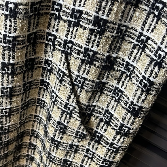 MAKE OFFER Authentic GUCCI Oversized TWEED TRENCH COAT MIDI JACKET G Check - Picture 9 of 16